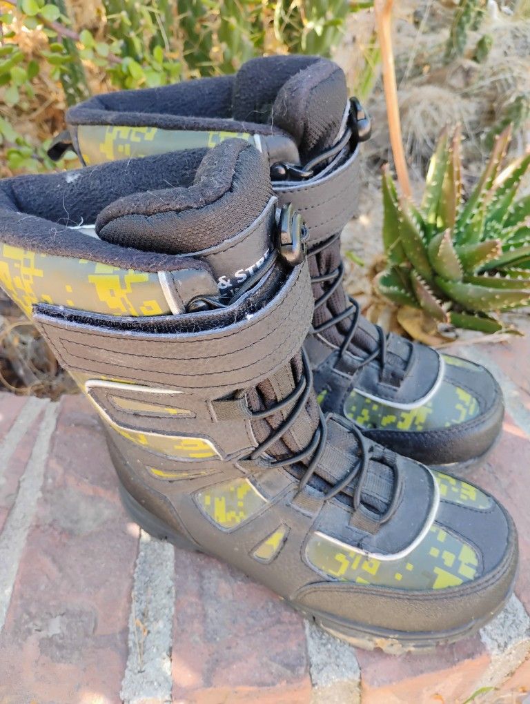 Field & Stream Camo Boys Sz 13