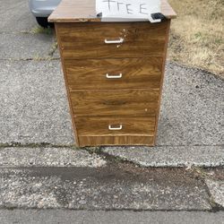 Dresser