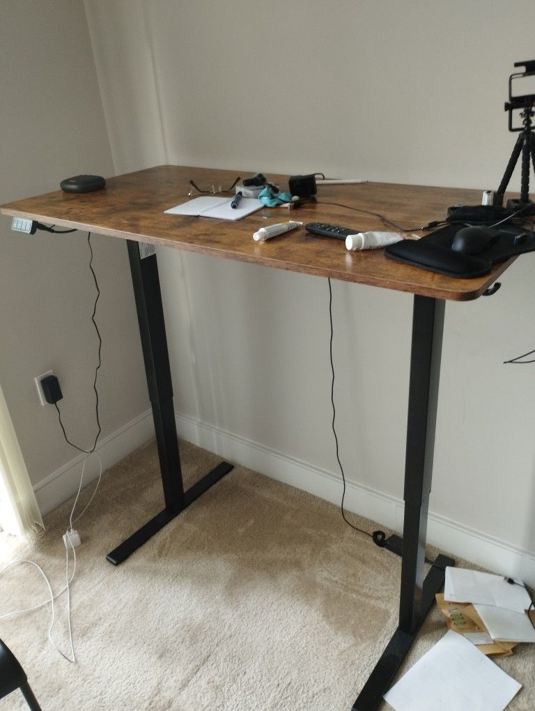 Adjustable Standing Table