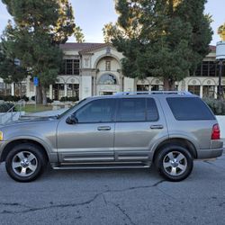 2003 Ford Explorer