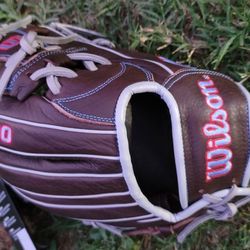 Wilson A1000 