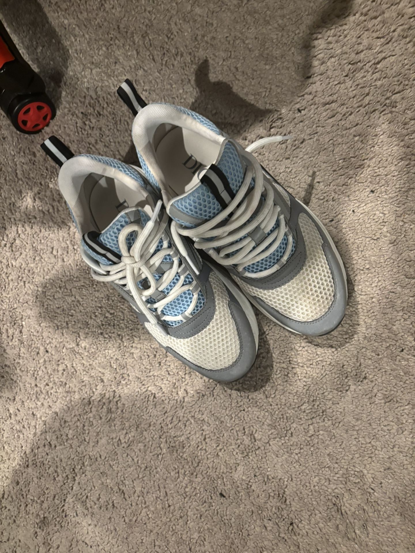 Dior b22 White and blue