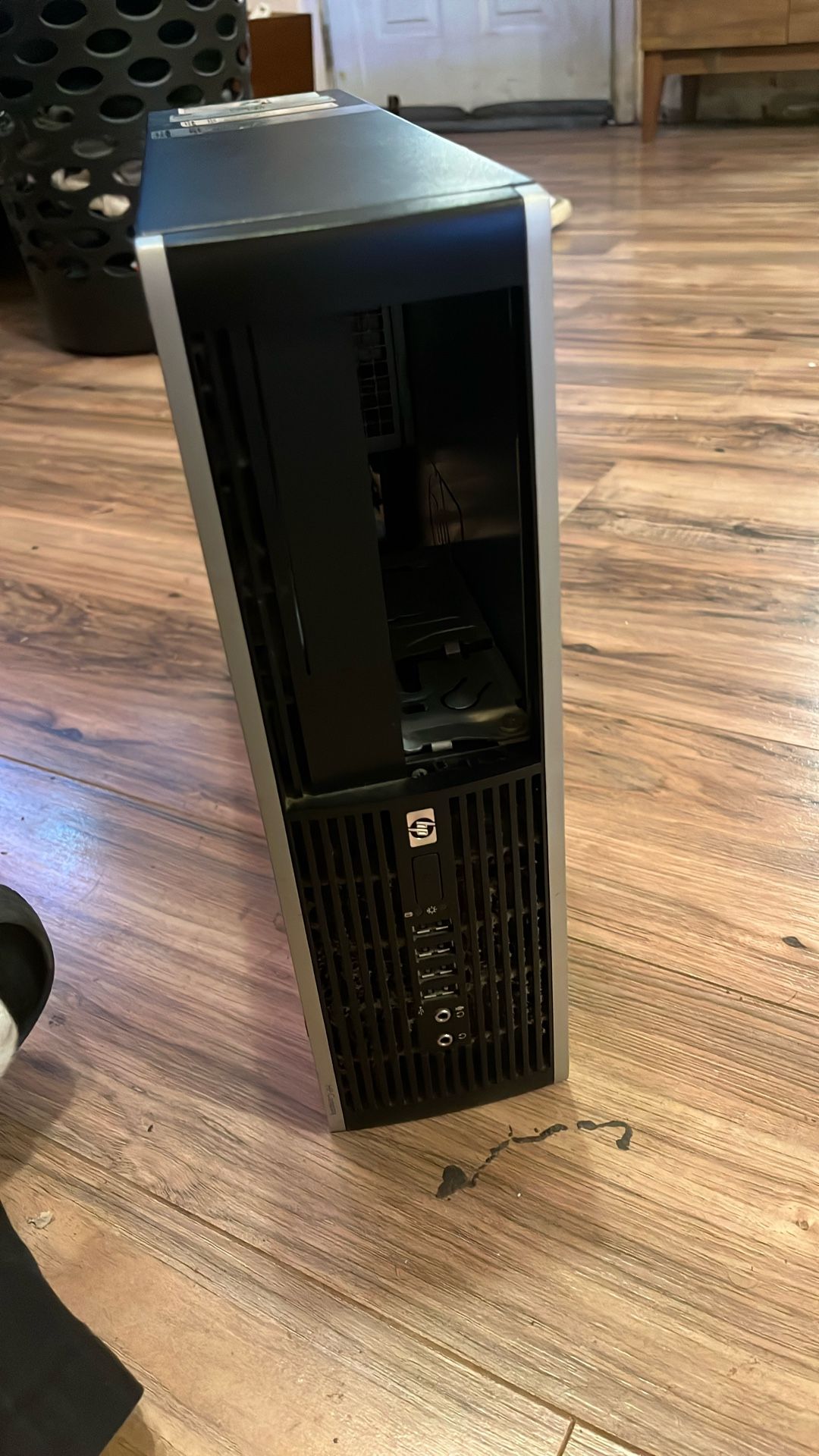 HP desktop computer