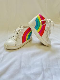 Girls sneakers