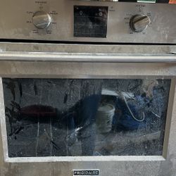 Frigidaire High End Oven With Matching Dishwasher 