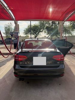 2015 Volkswagen Jetta SE TSI – Clean Title