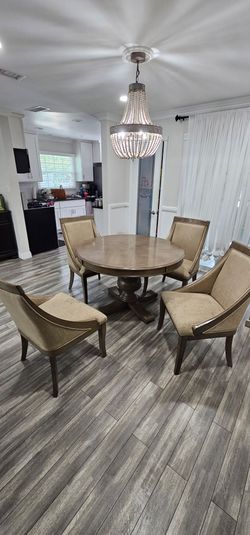 Round Pedestal Dining Table with 4 Upholstered Chairs