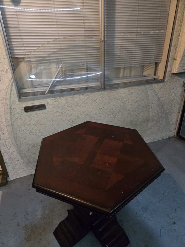 Glass Round Table