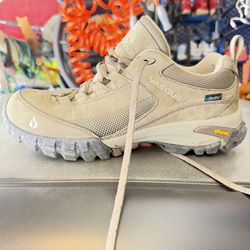 Vasque Hiking Shoes 