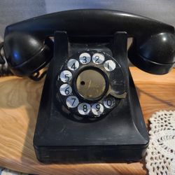 1940s rotary phone