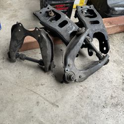 Upper An Lower Control Arms Toyota Pick Up