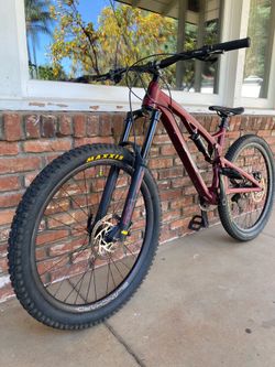Diamondback Release 1 mountain bike