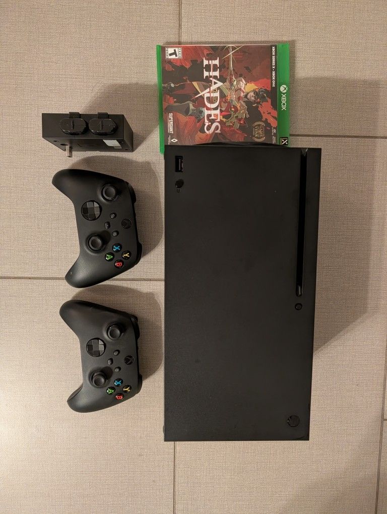 Microsoft Xbox Series X - Black - 1 TB - 2 Controllers+ Hades