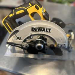 Dewalt Circular Saw 