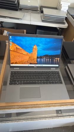 Dell Latitude 5530 16GB RAM 256GB SSD Core i7 12th Gen Windows 11 Pro