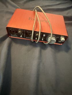 Focusrite Scarlet 2i2