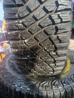4.   Lt.   315/70/17.    Goodyear  60%