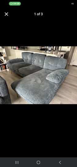 FREE DELIVERY & SETUP) Gray Sectional Sofa with Chaise