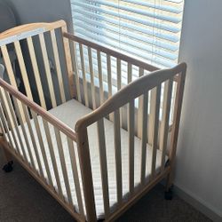 Mini Crib