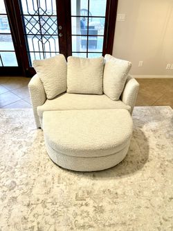 Gorgeous BRAND NEW Costco Couch 