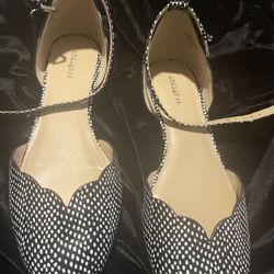 NWOT Size 11M Indigo Rd Black Flats With White Polka Dots