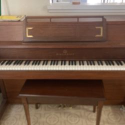 Story And Clark Piano FREE