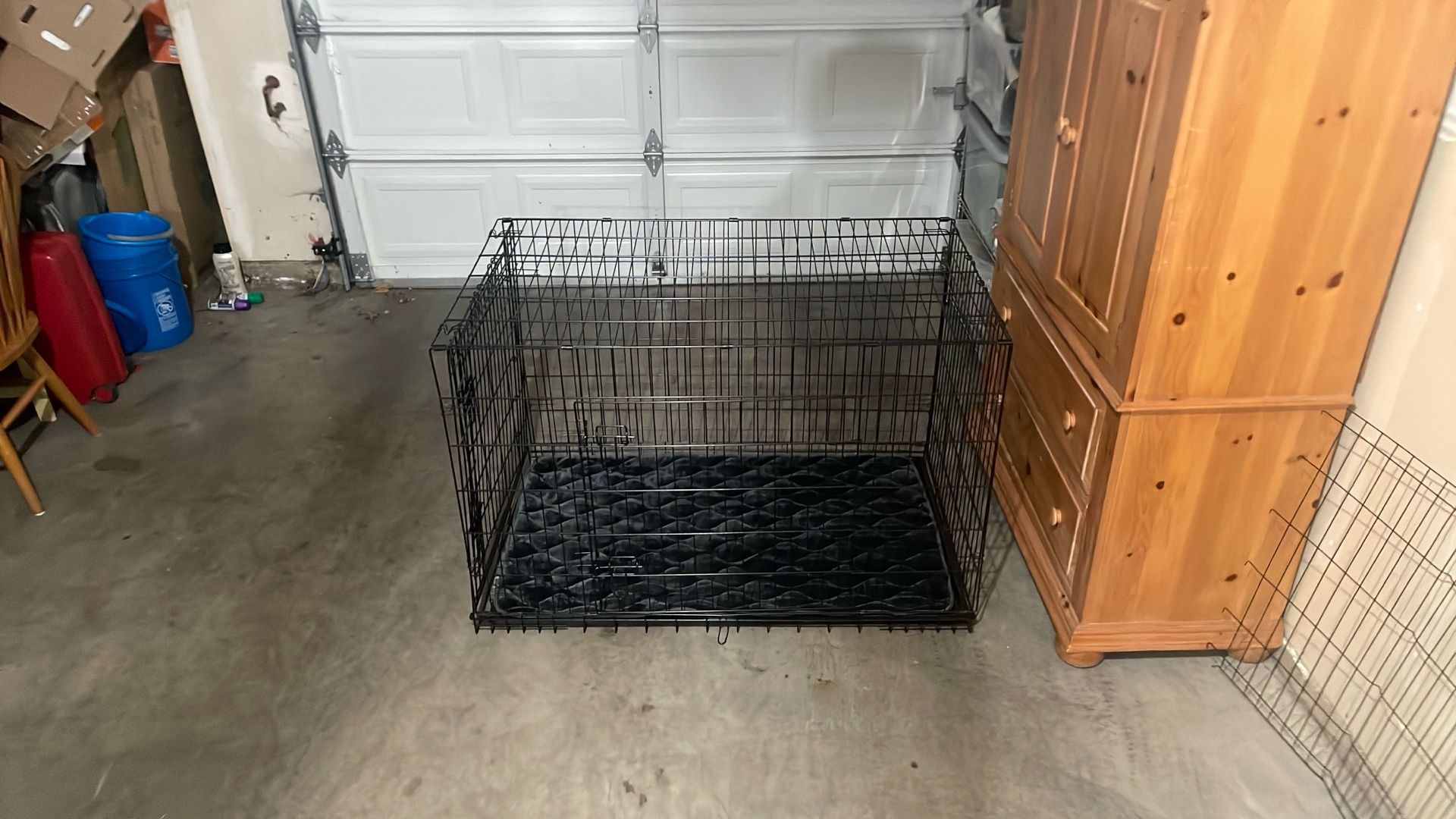 Large Dog Crate With Mat