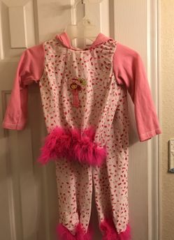 Strawberry shortcakes two pieces outfit size 5t