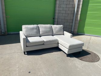 *Free Delivery* Gray Sectional Couch Sofa w/ Reversible Chaise
