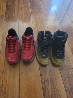 Boys shoes size 2