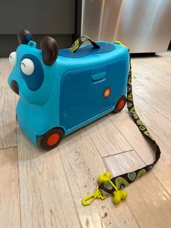 Kids Ride-On Dog Suitcase with Strap