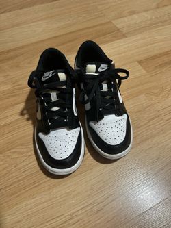 Kids sneakers
