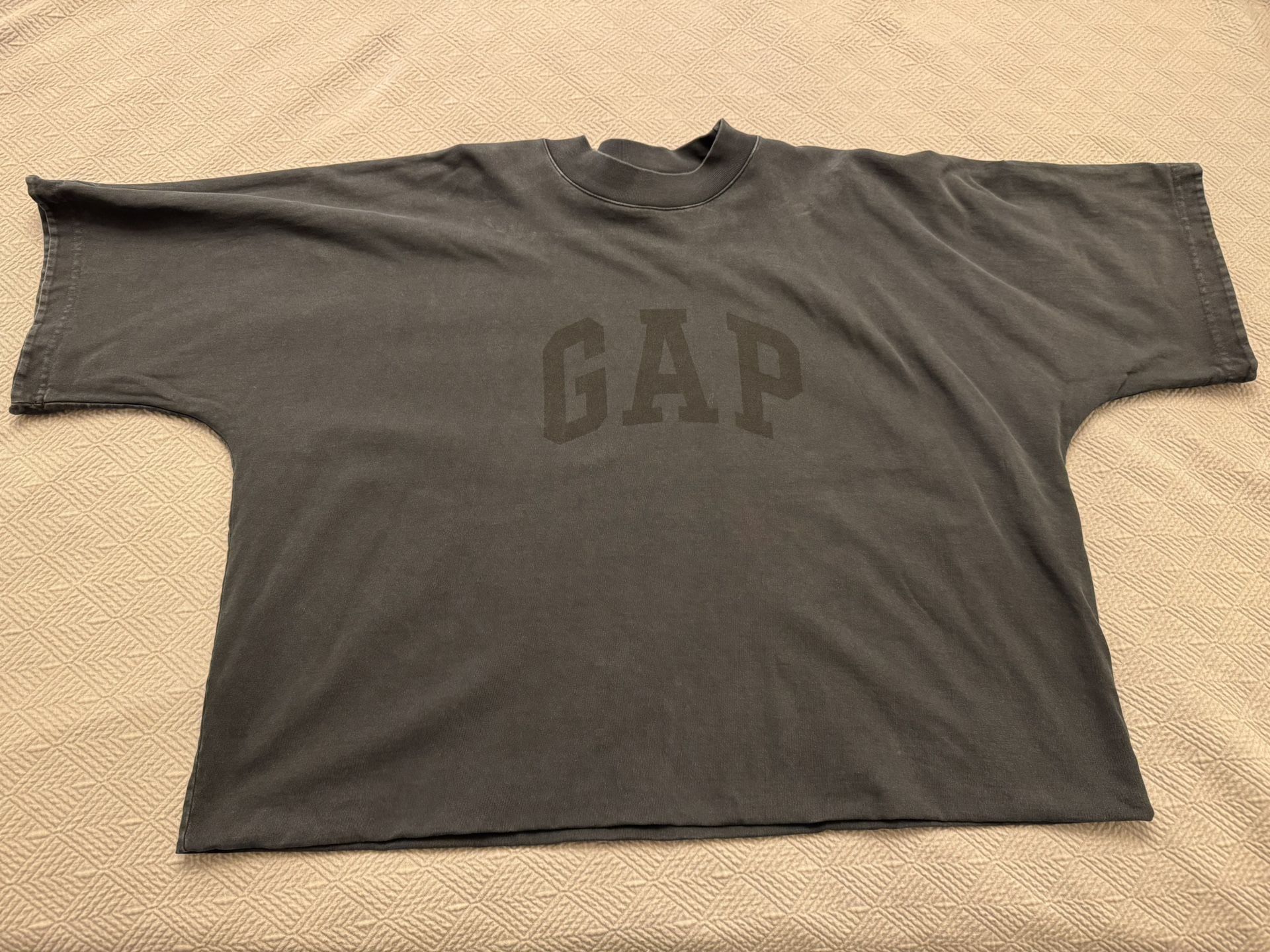 Yeezy Gap Balenciaga No Seam Made In USA Dove Washed Black Sz L, Original Drop
