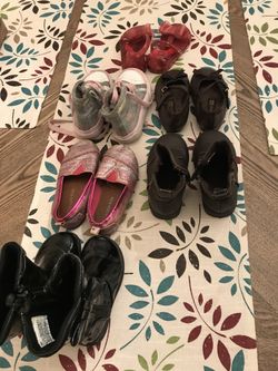 Little girls shoes ranges from size 5 to size 9 send me messages for more info!! Excellent condition several other items for sell