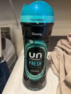 (1) Downy Unstopables Fresh In-Wash Laundry Scent Booster Beads, 7.8 oz