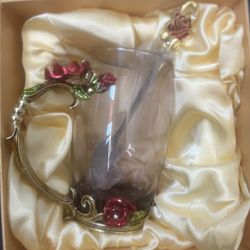 Glass rose cup