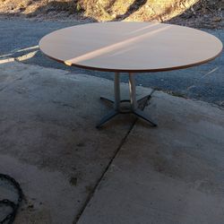 Table/Dining Room Table.