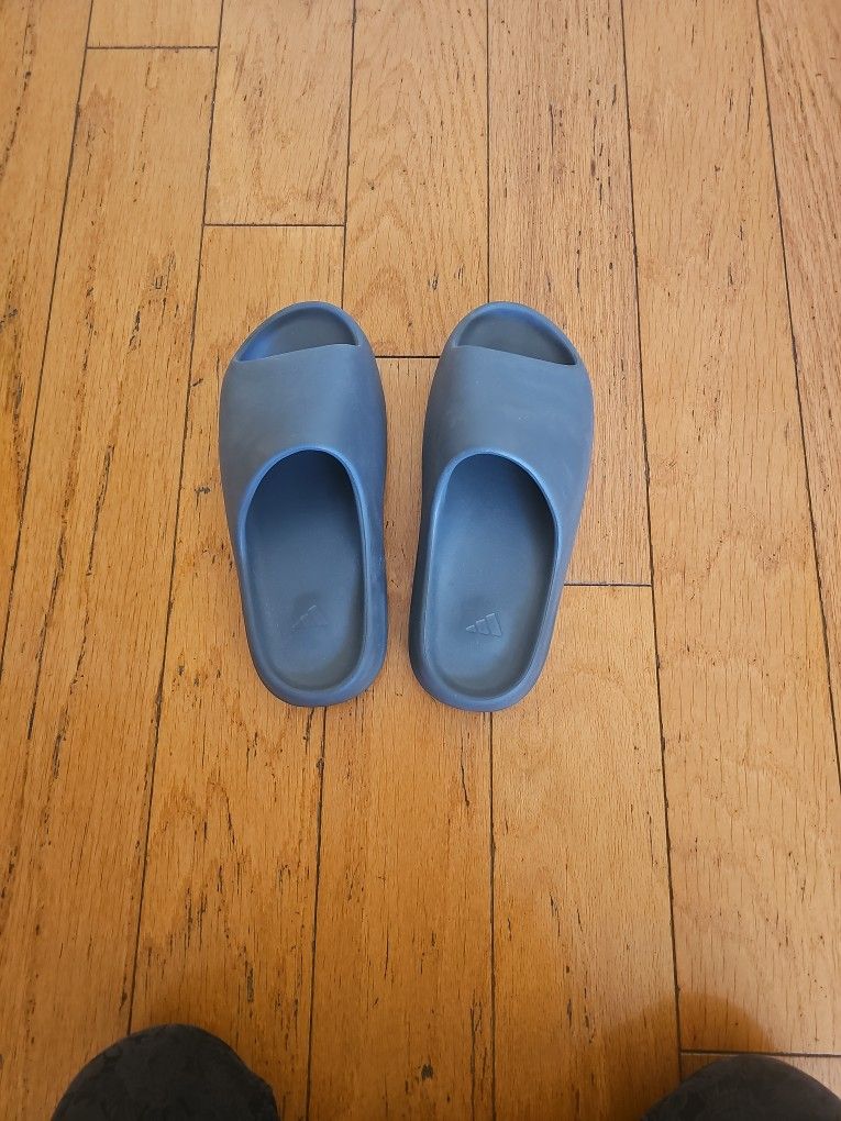 Adidas Yeezy Slides- men size 13