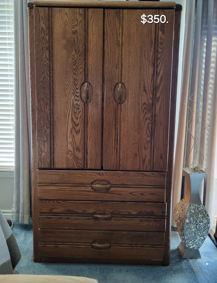 Armoire