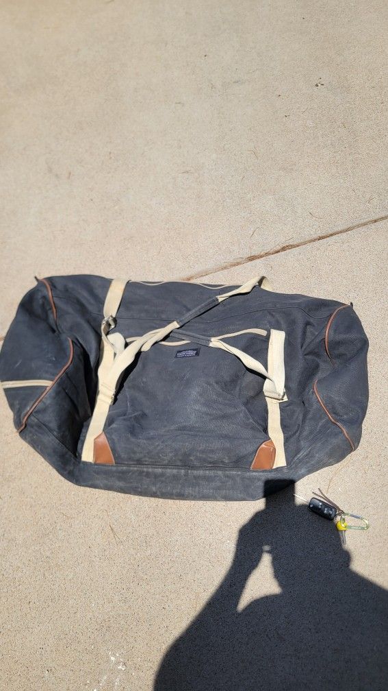 Very Large HIGH SIERRA Duffle Bag