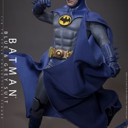 Hot Toys MMS834 Batman Blue Gray Suit 