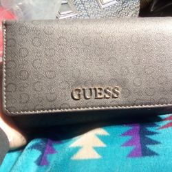 GUESS Clutch Wallet 