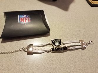 Raiders bracelet high quality show off team pride