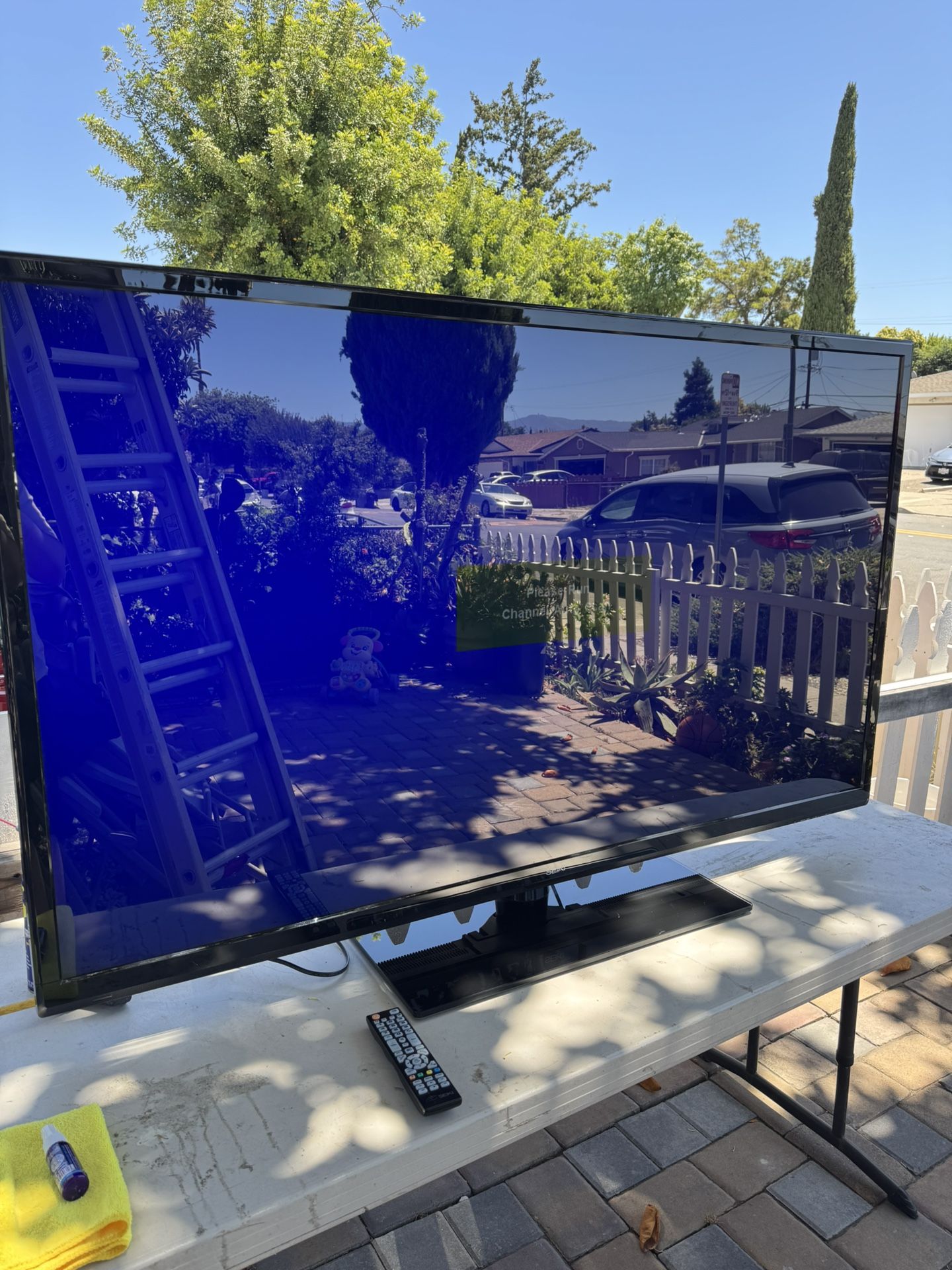 65” Seiki Slim Tv