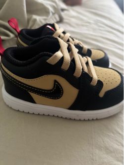 Toddler Air Jordan 1 Low Shoes – Black/Cream – Size 6c– Excellent Condition