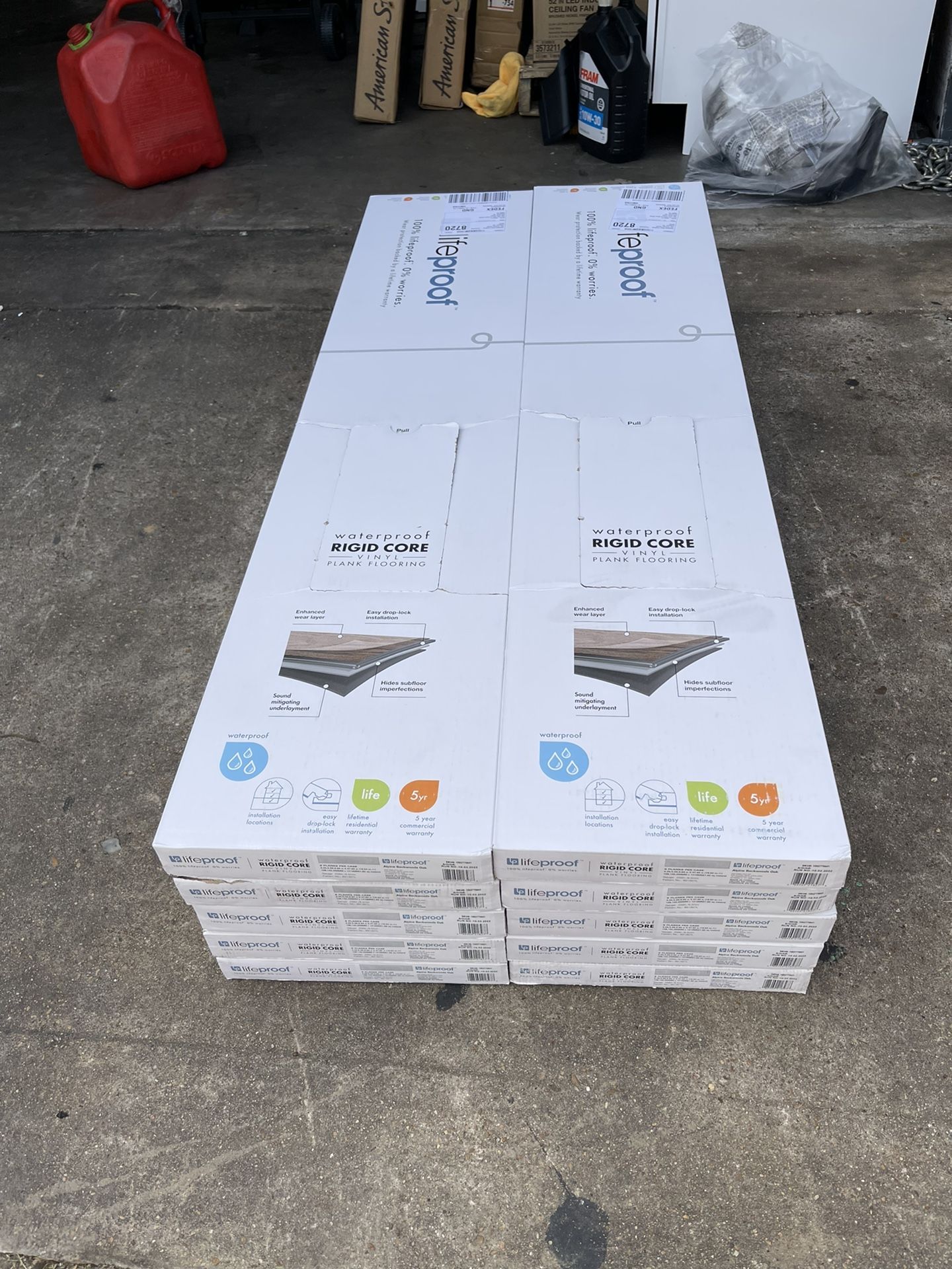 Lifeproof Alpine Backwoods Oak Multi-Width x 47.6 in. W L Click Lock Luxury Vinyl Plank Flooring (19.53 sq. ft./case)