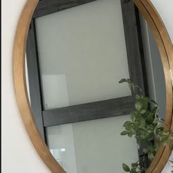 Round Mirror 