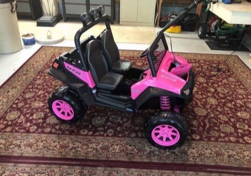 Great condition Polaris 12v fast and slow speed, reverse.  Only used a few times. Got it for 399. And selling for 200. Like new  Kids, toddles, toys!!