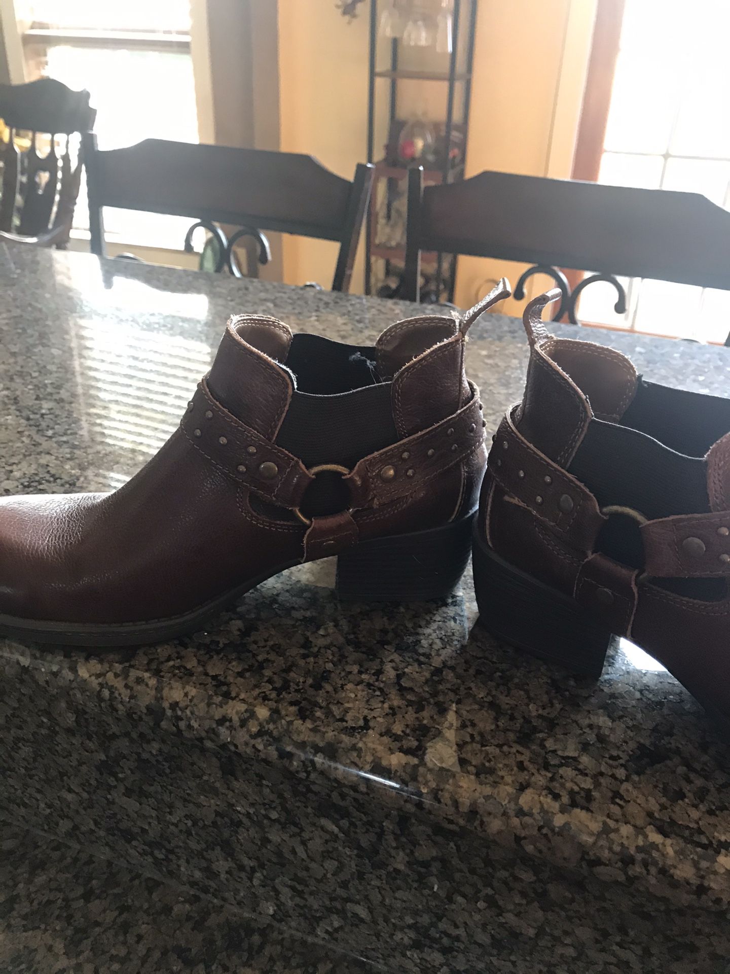 B.O.C. Ladies Boots size 9