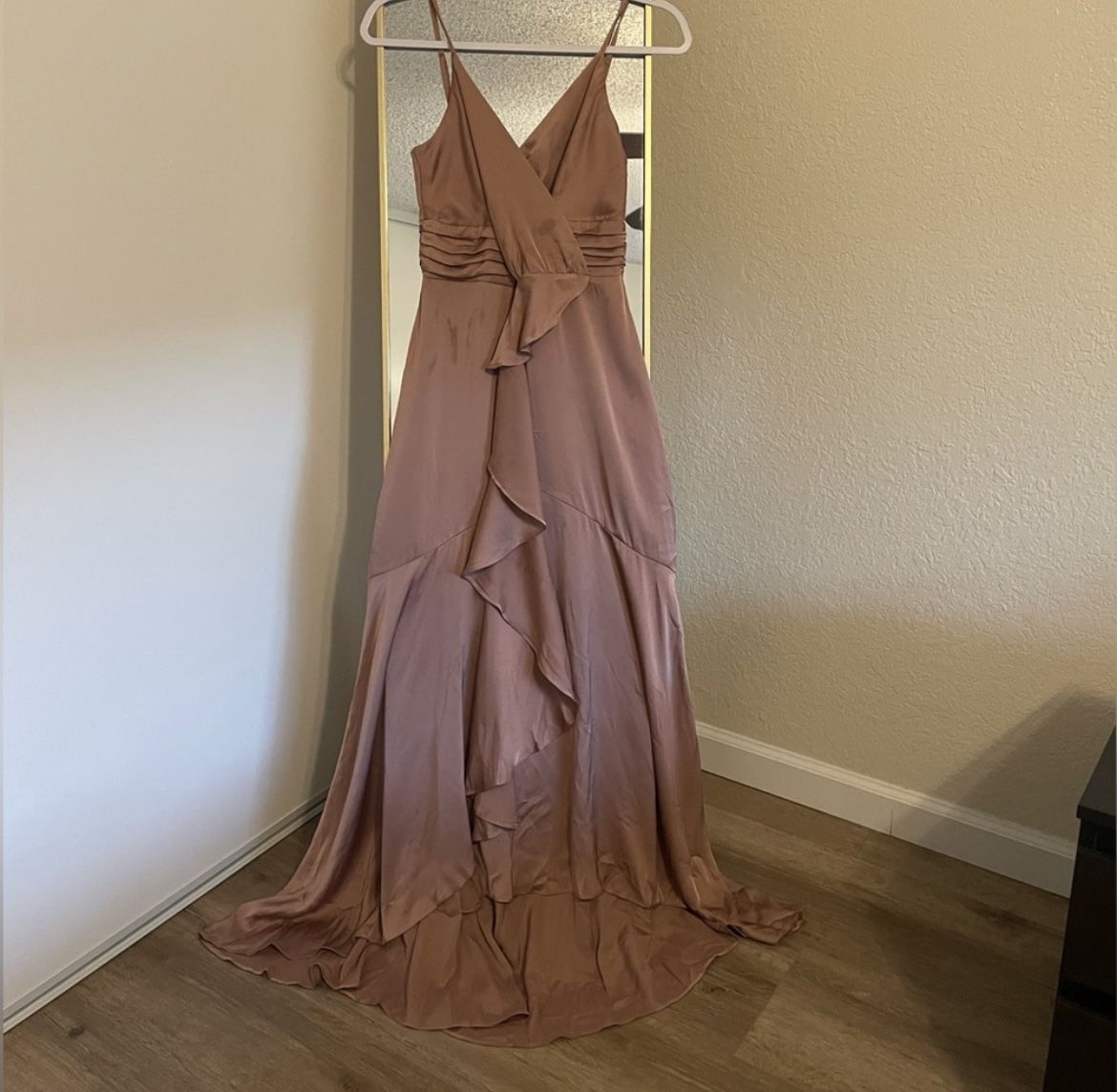  Express Dress Satin  Color: Dusty Pink XS